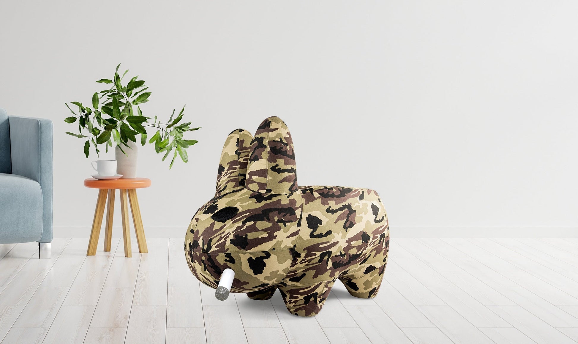 Kidrobot Art Giant Camo Smorkin' Labbit Stool